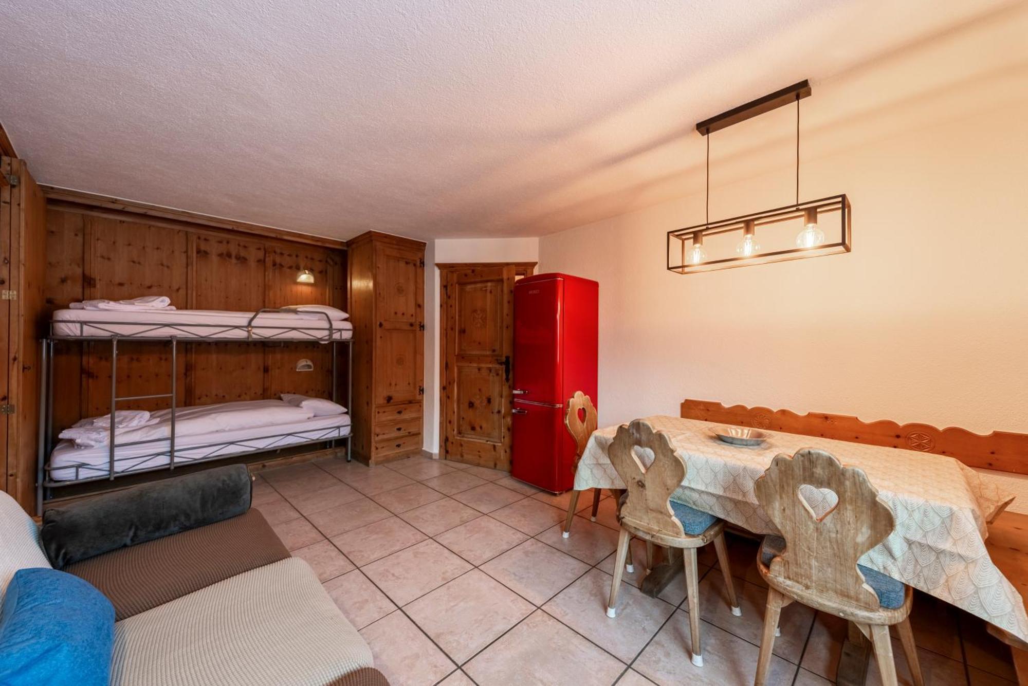 Silva Appartments And Rooms Silvaplana Habitación foto